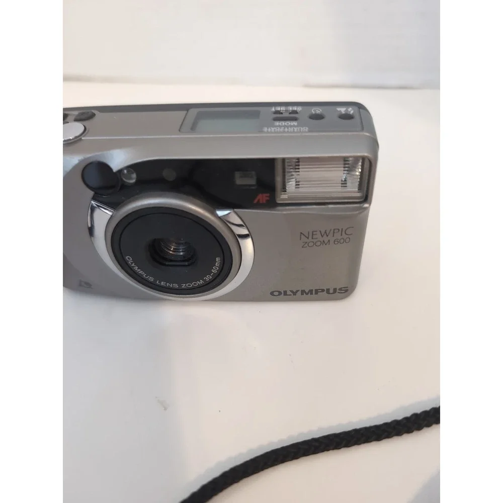 Olympus Newpic Zoom 600‎ APS Film Camera 30-60mm Zoom Copact FOR PARTS